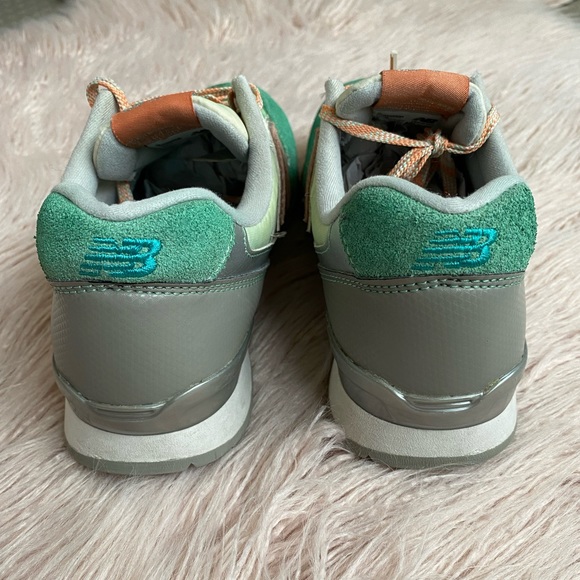 ⛔️Sold⛔️New Balance 996 women sneakers runners shoes AU6 - Picture 7 of 9